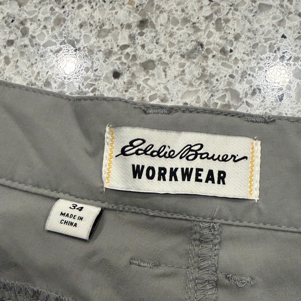 Eddie Bauer Workwear Men's Lightweight Stretch Shorts Gray Size 34x9 - Picture 2 of 10